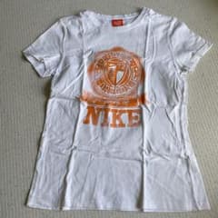 Nike ホワイト Tシャツ 半袖　入金確認できずキャンセルでました！のサムネイル