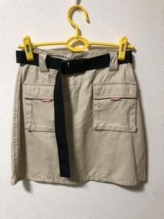 スカートのサムネイル