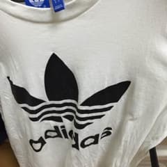 アディダスTシャツのサムネイル