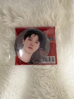 TREASURE 缶バッジA ジョンファンのサムネイル