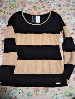 ピンクベージュ＆黒ボーダーニット♡のサムネイル
