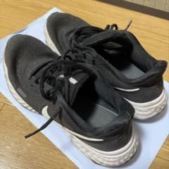 NIKE スニーカー ブラック ホワイトのサムネイル