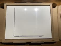 MacBook Air シルバー 13インチ 8GBメモリ 512GBSSDのサムネイル