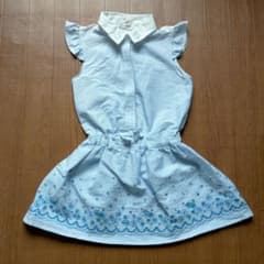 じゅじゅ様専用 パフスリーブワンピース 140のサムネイル