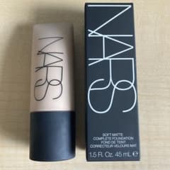 NARS  ナーズ　ソフトマットコンプリートファンデーション　303のサムネイル