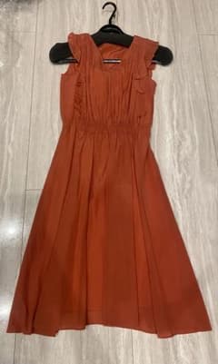 【美品・クリーニング済】ANAYI ノースリーブワンピース膝下ペチコート付 36のサムネイル
