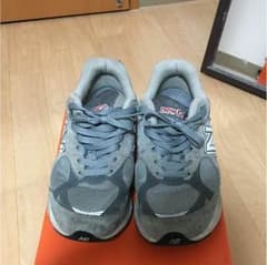 ニューバランス990のサムネイル