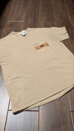レミリーフ×BRIEFINGコラボ ベージュ Tシャツのサムネイル