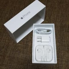新品未使用❕付属品 iPhone 充電コンセント&イアフォンのサムネイル
