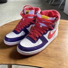 NIKEスニーカーのサムネイル