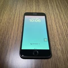 iPhone 8 スペースグレイ 64GB 金土日限定価格️‼️のサムネイル