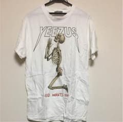 yeezus tシャツのサムネイル