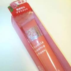 エテュセ エッセンスチークのサムネイル