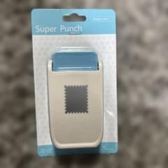 縦2.5cm 横2.1cmクラフトパンチ 切手型 ペーパークラフト ハンドメイドのサムネイル
