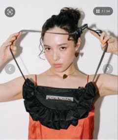 THEATRE PRODUCTS フリル ショルダーバッグ ブラックのサムネイル