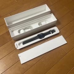 Apple Watch ブラック 本体 充電器付きのサムネイル