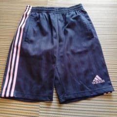 いいね頂けた物再チャレンジ‼️adidas アディダス ハーフパンツのサムネイル