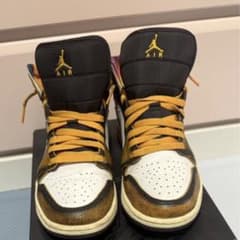 タケさま　専用　⭐️Air Jordan 1 MID SE (DQ8417-071のサムネイル