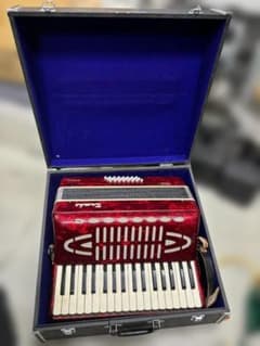 TOMBO アコーディオン　No241　トンボ　楽器　ピアノ　レッド　ケース付き TOMBO アコーディオン No241 トンボ 楽器 ピアノ レッド ケース付き