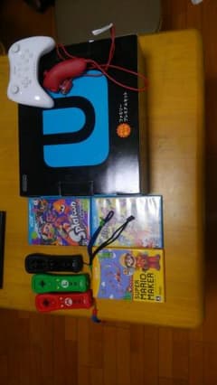 Wiiu本体とソフトその他付属品のお得なセット✨のサムネイル