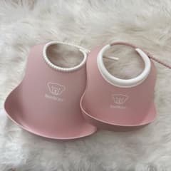 BABYBJÖRN ピンクエプロン 2枚セットのサムネイル