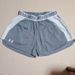 UNDER ARMOUR　ハーフパンツのサムネイル