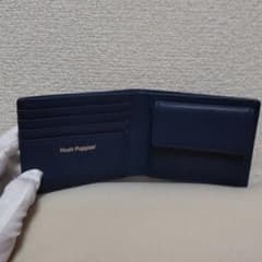 ハッシュパピーの二つ折り財布のサムネイル
