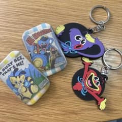 ポッピープレイタイム　キーホルダー　缶バッジのサムネイル