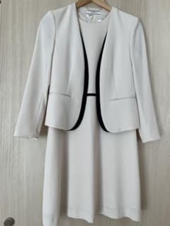 ジャケット　ワンピース　ベイジ BEIGE  セットアップのサムネイル