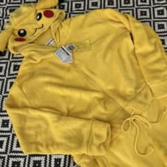 ピカチュウ 着ぐるみ ロンパース ポケモン 衣装 仮装 新品 ハロウィン 部屋着