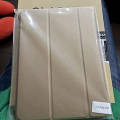iPad10.9第10世代ブルーライトフィルムとゴールドケースのサムネイル