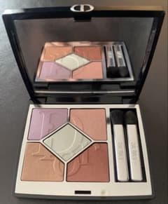 【限定】DIOR サンク クルール アイシャドウ パレットのサムネイル