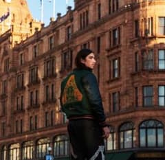 超希少 Sサイズ PALACE✖︎Harrods バーシティジャケットのサムネイル