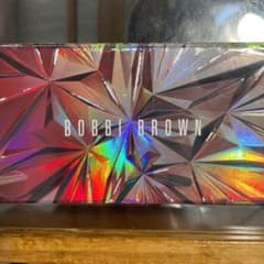 ボビィブラウン　フィーバードリームアイシャドウパレットのサムネイル