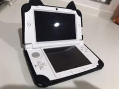 ニンテンドー3DS  LL ピュアホワイトのサムネイル