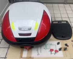 GIVI E370 モノロックトップケース ホワイト バックレスト付き - メルカリ