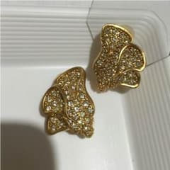 NINA RICCI ゴールドゴージャスイヤリングのサムネイル