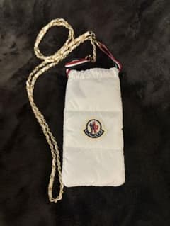 Moncler ショルダーバッグ ホワイト　値下げ交渉⭕️のサムネイル