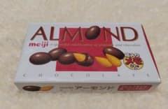 アーモンドチョコレートデザインのメモ帳（80枚入り）のサムネイル