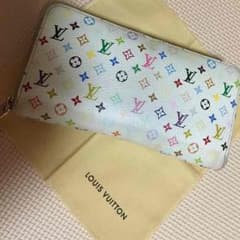 最終値下げ！ルイヴィトン マルチ ピンク長財布 早いもの勝ち！のサムネイル