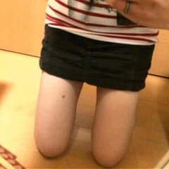 ミニスカートのサムネイル