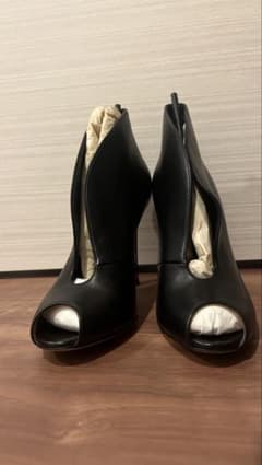 Gianvito Rossi VAMP ブーティー ブラック 35.5 新品のサムネイル