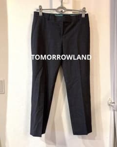 TOMORROWLAND トゥモローランド　グレー　パンツ　40 美品のサムネイル