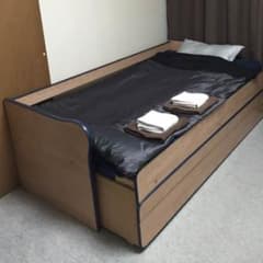 【都内送料2500円】フランス輸入ベッド【収納＋2ndベッドも収納されています】のサムネイル
