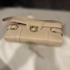 Salvatore Ferragamo ガンチーニ ショルダーバッグのサムネイル