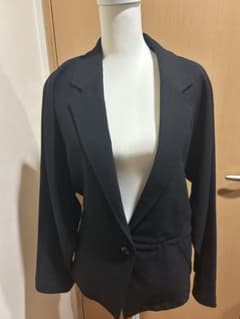 ⭐️筆タグ黒立体的パターン黒ジャケット極美品⭐️ ⭐️筆タグ黒立体的パターン黒ジャケット極美品⭐️ - メルカリ