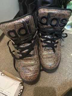 アディダス adidas ジェレミー・スコット ハイカット　ヘビ柄のサムネイル
