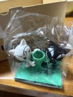 クロネコ置き物のサムネイル