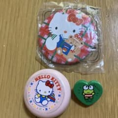 ☆ハローキティ 缶バッジ 小物入れ　けろけろけろっぴ クリップ☆