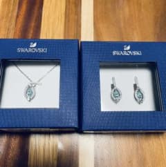 SWAROVSKI スワロフスキー ネックレスandピアスのサムネイル